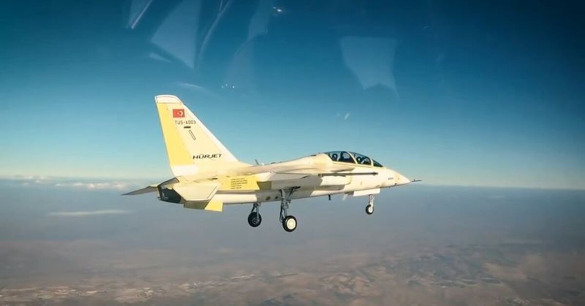 TUSAŞ: HÜRJET ilk uçuşunu başarıyla tamamladı