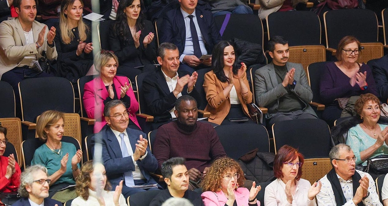 CHP lideri Özgür Özel Senfoni Orkestrası dinletisine katıldı