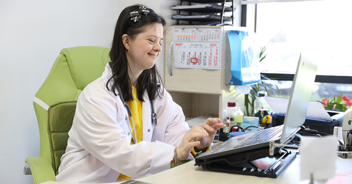 Down sendromlu Ceyda’nın doktor olma hayali gerçek oldu