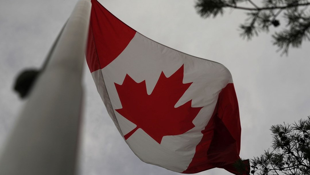 Kütüphanedeki kadının başörtüsünü yakmaya çalıştı: Kanadalı saldırgan gözaltında