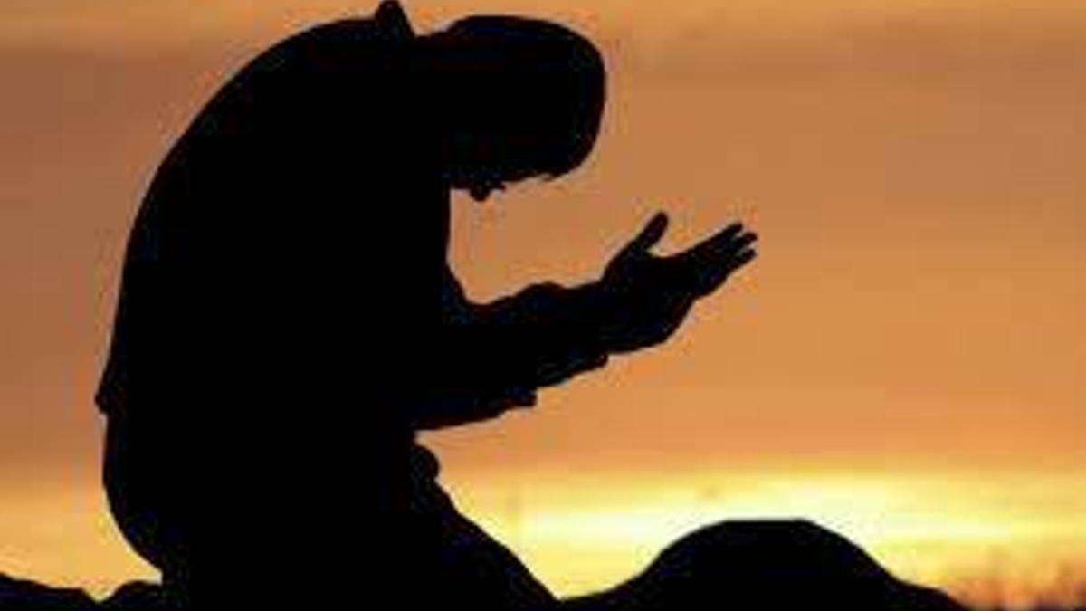 Oruç açmadan önce okunacak dua! Oruç açarken ne demeli, nasıl açılmalı, ne söylenir? İftarda Sofra Duası Nasıl Okunur? Türkçe Ve Arapça Tefsiri…