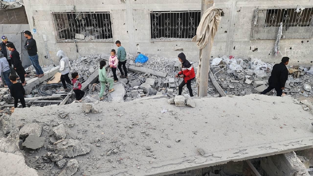 İİT’den, katil İsrail’in saldırılarına kınama