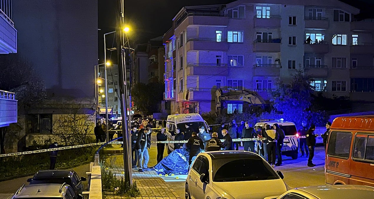 Samsun’da sokak ortasında dehşet: Boşanma aşamasındaki eşini silahla öldürdü