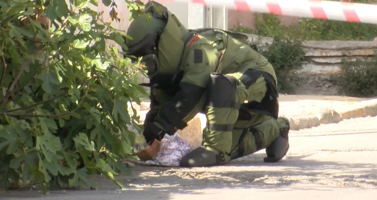 Beyoğlu’nda şüpheli paket paniği